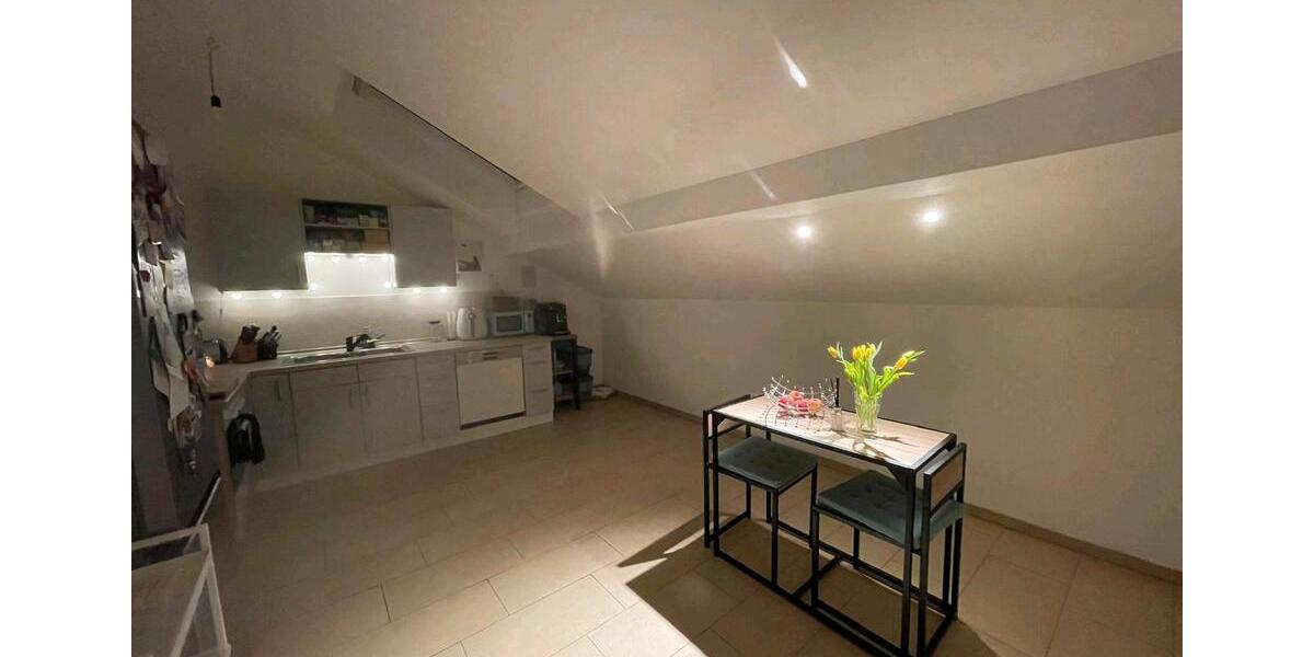 Dachgeschoßwohnung Emmering - 3 Zimmer, 82 m&sup2;, 1.130&euro; | Angebot:25964176