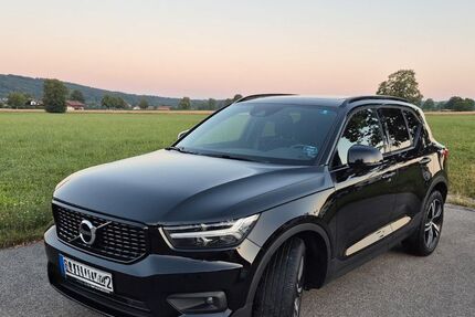 Volvo XC40 104.500 km 29.900 &euro; Feldkirchen-Westerham 83620