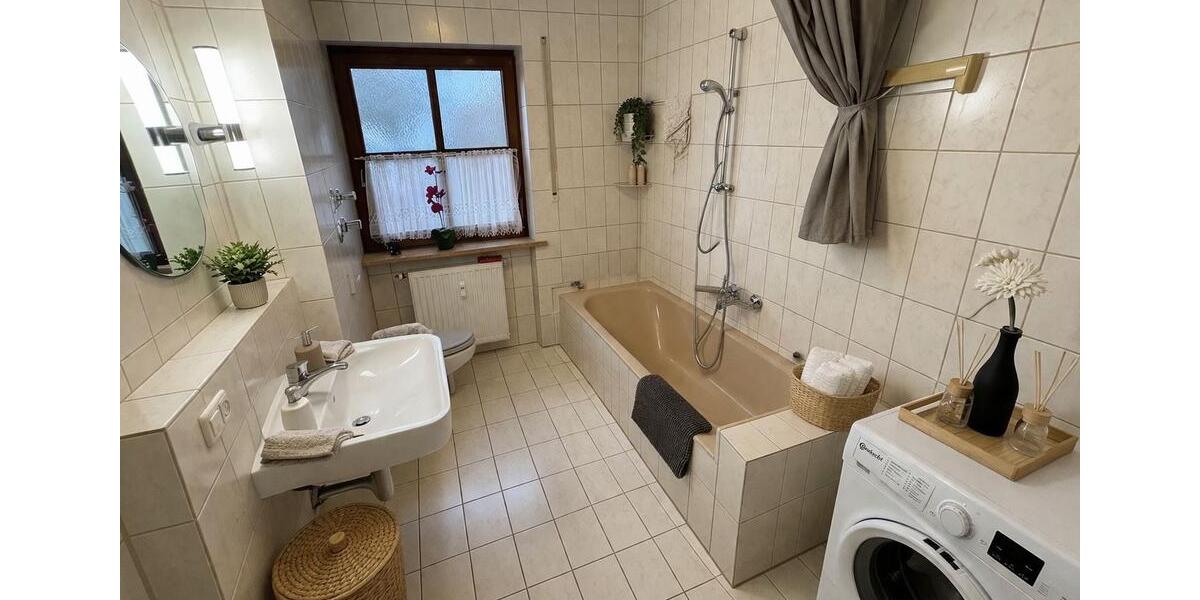 Erdgeschoßwohnung Großkarolinenfeld - 3 Zimmer, 82 m&sup2;, 479.000&euro; | Angebot:25841239