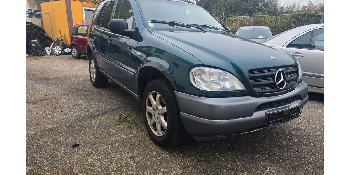 Mercedes-Benz ML 320 260.000 km 1.899 &euro; Rosenheim 83026