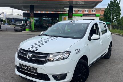 Dacia Sandero 186.458 km 2.299 &euro; Rosenheim 83026
