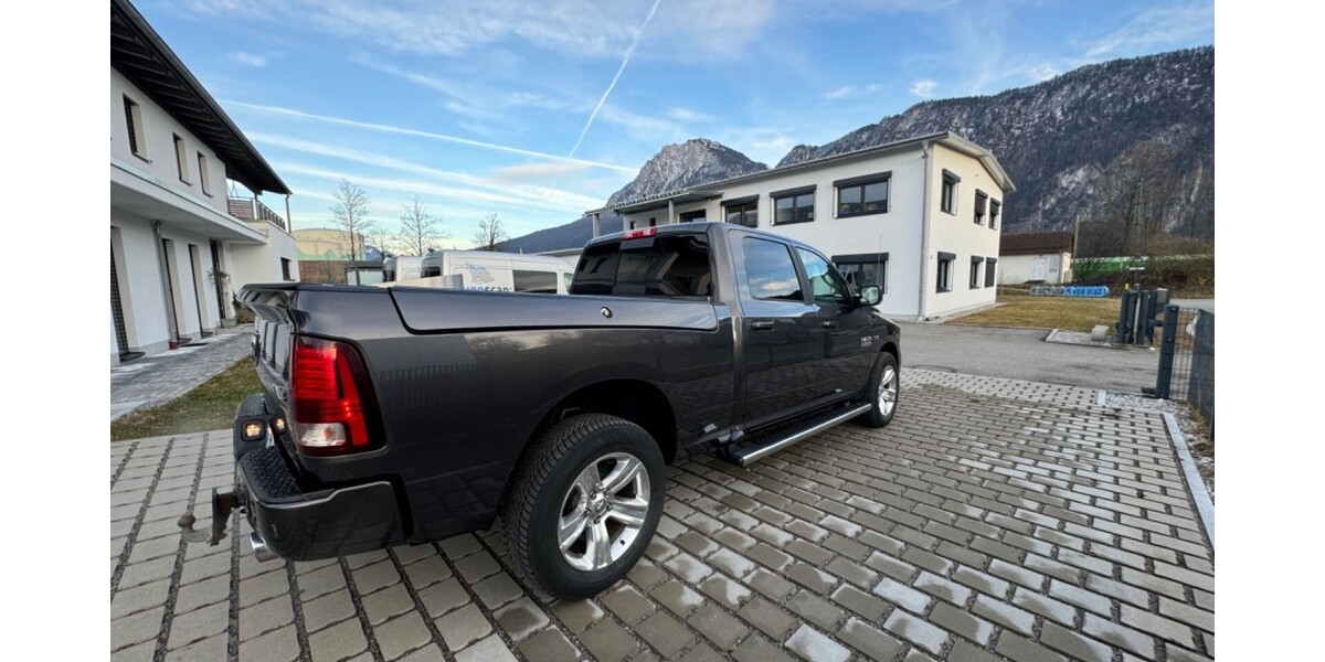 Dodge Ram 134.000 km 30.000 &euro; Kiefersfelden 83088