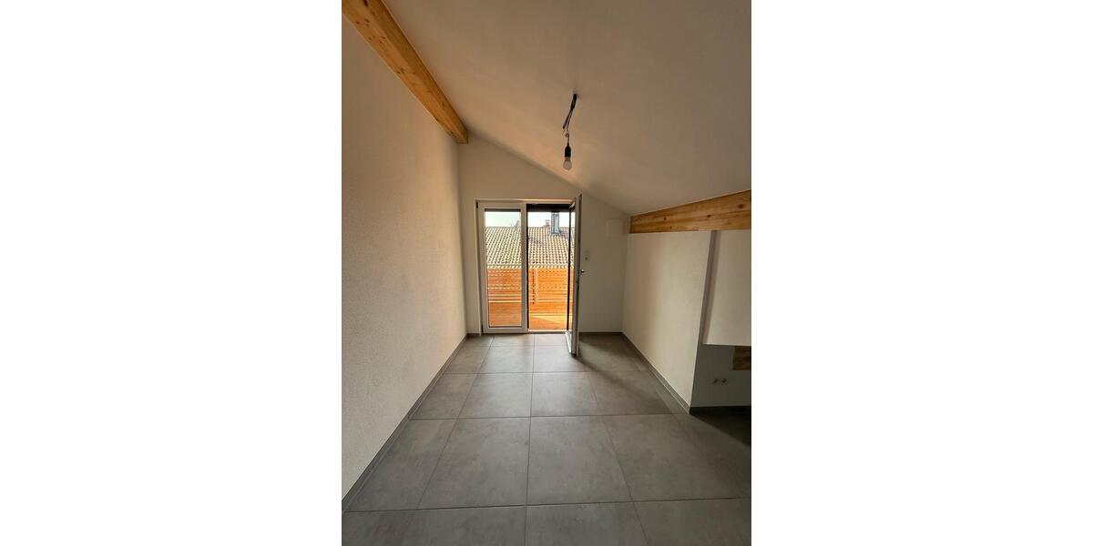 Dachgeschoßwohnung Aßling - 2.5 Zimmer, 55 m&sup2;, 1.081&euro; | Angebot:25402254