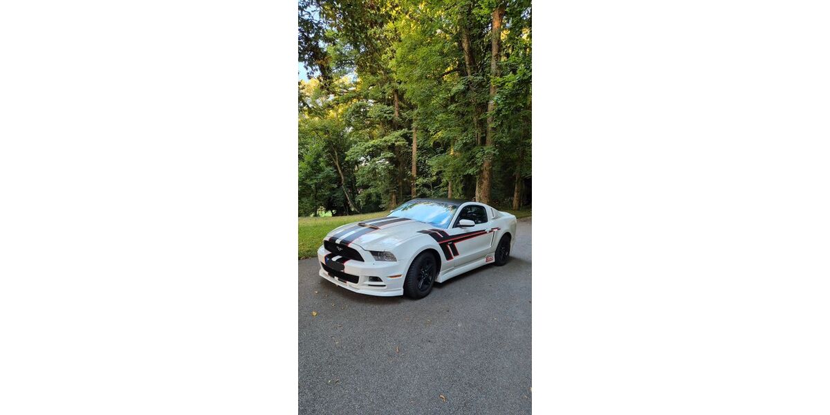 Ford Mustang 36.000 km 17.500 &euro; Bad Aibling 83043