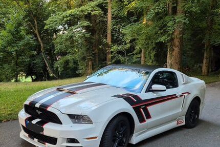 Ford Mustang 36.000 km 17.990 &euro; Bad Aibling 83043