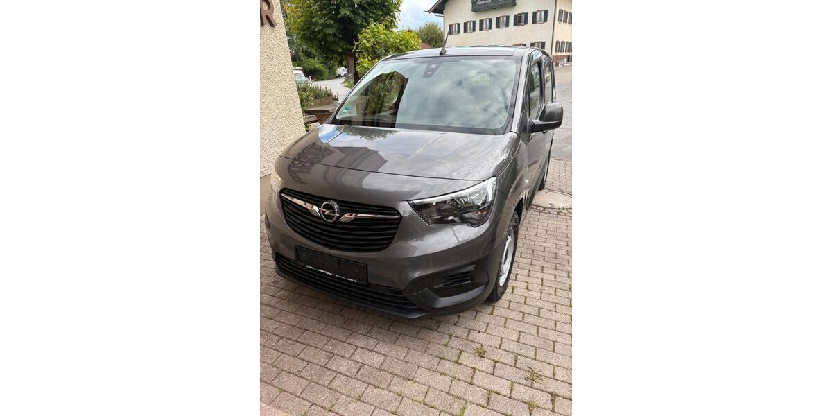 Opel Combo 48.195 km 16.300 &euro; Raubling 83064