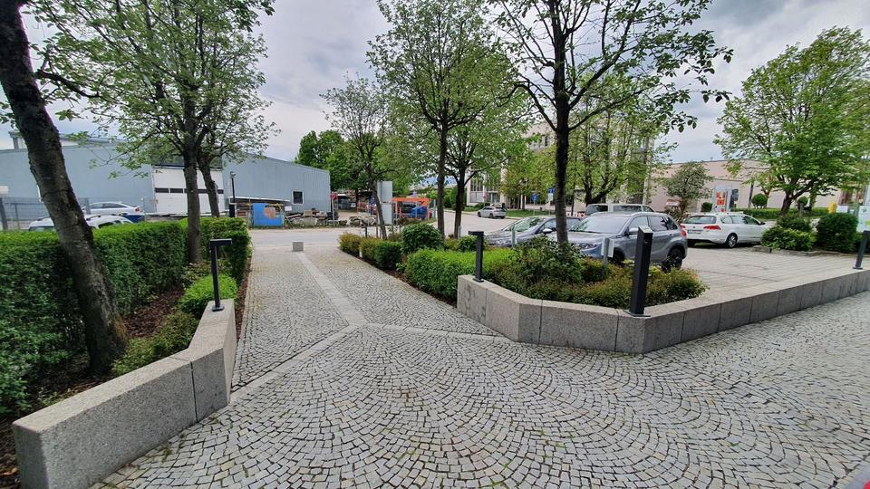 Gewerbeobjekt Rosenheim Aising - 350&euro; | Angebot:24706231