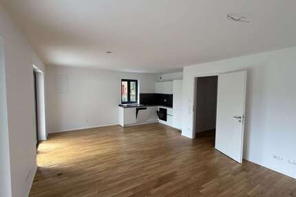 Wohnung Bruckmühl - 3 Zimmer, 123 m&sup2;, 1.995&euro; | Angebot:27372212
