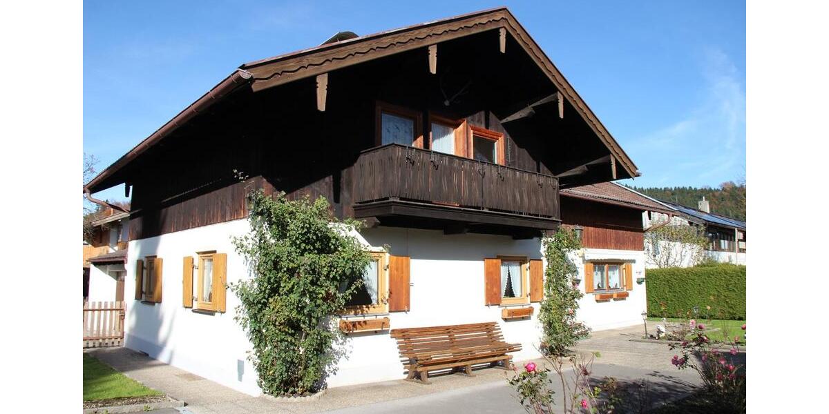 Einfamilienhaus Hausham - 8 Zimmer, 162 m&sup2;, 920.000&euro; | Angebot:24494261