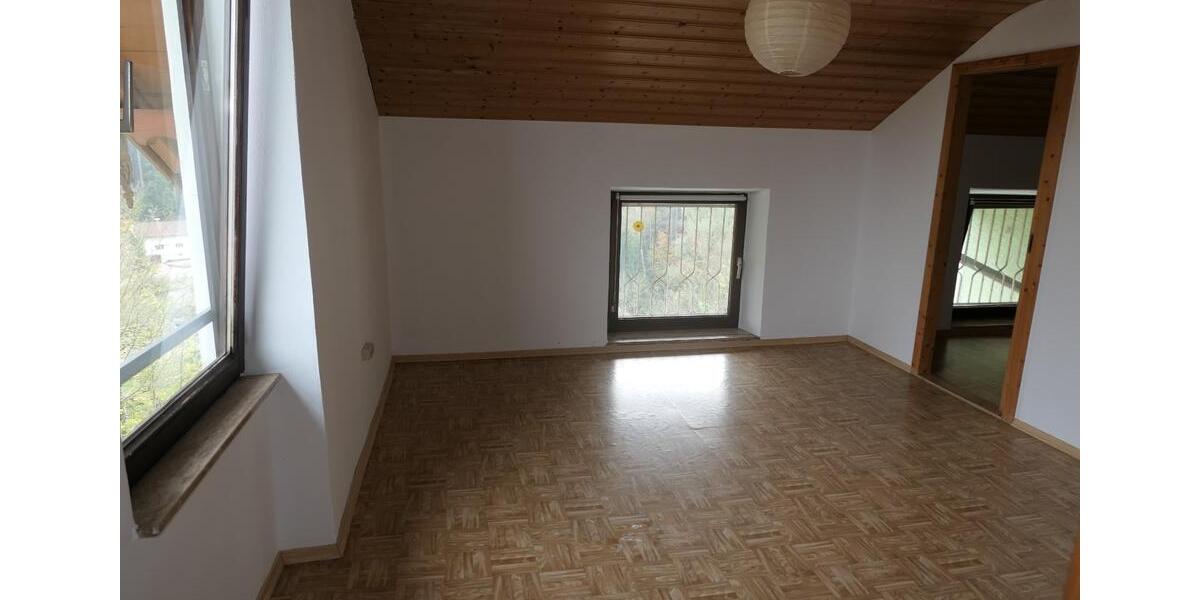 Dachgeschoßwohnung Fischbachau - 2 Zimmer, 69 m&sup2;, 590&euro; | Angebot:25414099