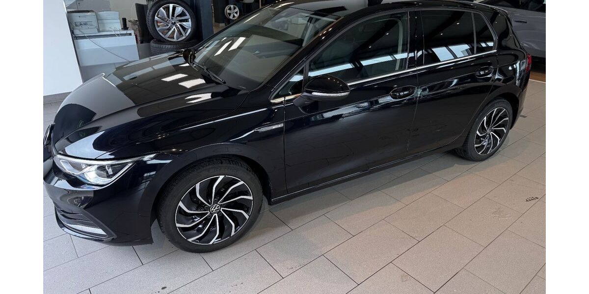 VW Golf 147.930 km 15.990 &euro; Bad Endorf 83093