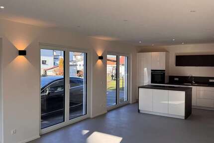 Haus Raubling - 4 Zimmer, 155 m&sup2;, 2.490&euro; | Angebot:25496235