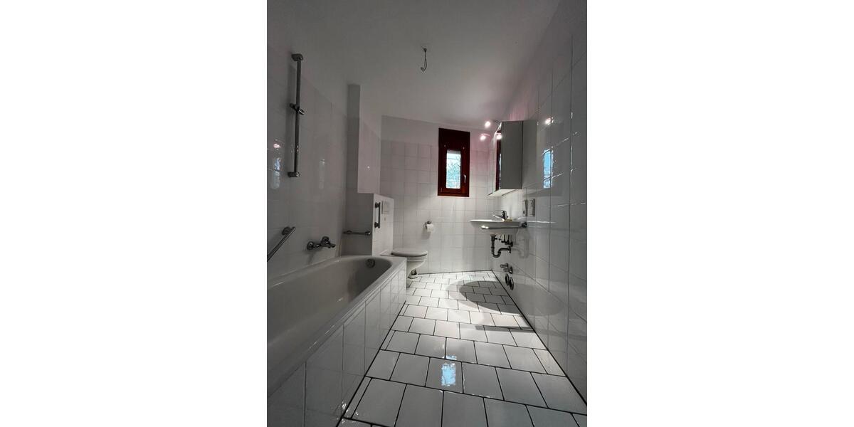 Erdgeschoßwohnung Grafing bei München - 3.5 Zimmer, 77 m&sup2;, 491.046&euro; | Angebot:26303111