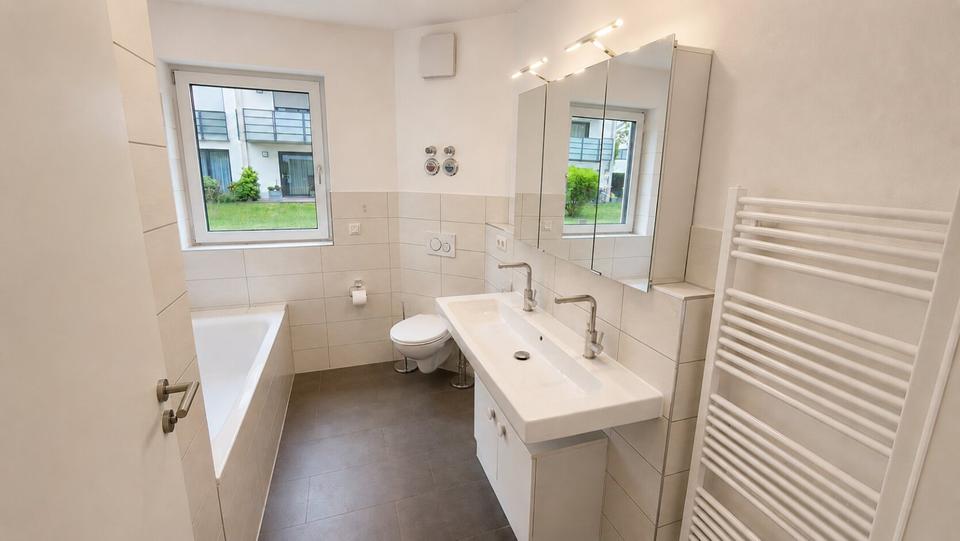 Erdgeschoßwohnung Kolbermoor - 3 Zimmer, 94 m&sup2;, 1.505&euro; | Angebot:26596103