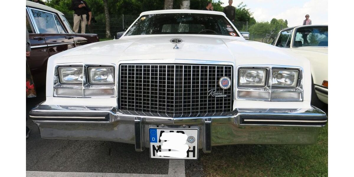 Buick Riviera 98.000 km 11.500 &euro; Bruckmühl 83052