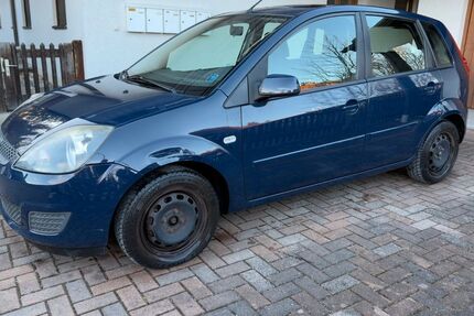 Ford Fiesta 89.000 km 2.999 &euro; Raubling 83064