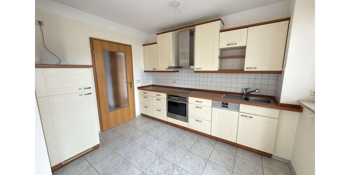 Etagenwohnung Bad Aibling - 2 Zimmer, 85 m&sup2;, 1.200&euro; | Angebot:26005741