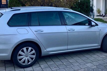 VW Golf 93.500 km 12.750 &euro; Bad Aibling 83043