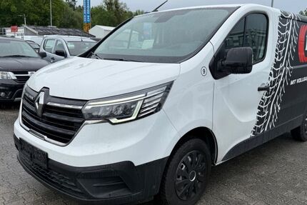 Renault Trafic 334.000 km 7.999 &euro; Rosenheim 83026