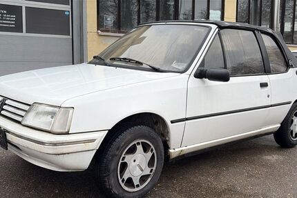 Peugeot 205 123.500 km 1.299 &euro; Raubling 83064