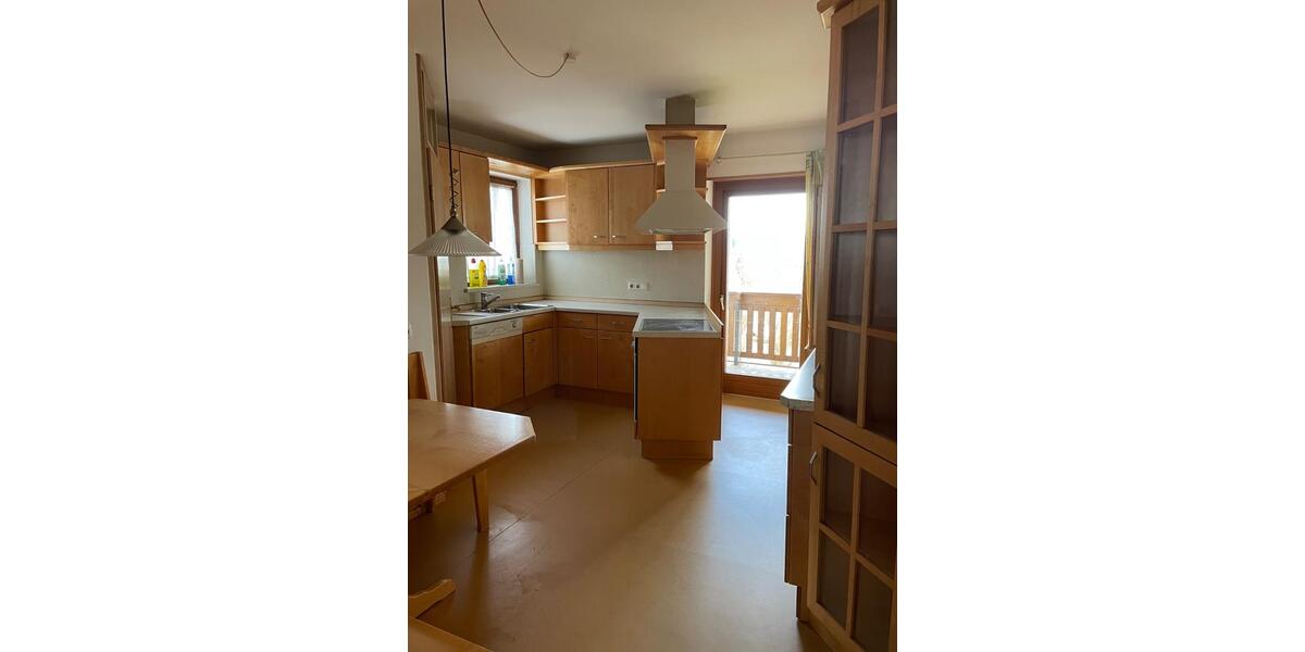 Einfamilienhaus Kirchseeon - 7 Zimmer, 270 m&sup2;, 1.450&euro; | Angebot:25590861