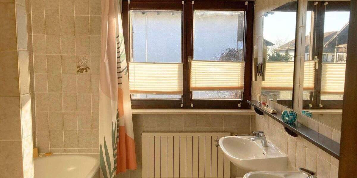 Reihenmittelhaus Ebersberg - 5 Zimmer, 160 m&sup2;, 725.000&euro; | Angebot:25713731