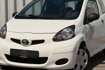 Toyota Aygo (X) 97.800 km 3.490 &euro; Rosenheim 83026