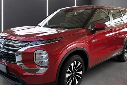 Mitsubishi Plug-in Hybrid Outlander 1.500 km 43.990 &euro; Rosenheim 83022