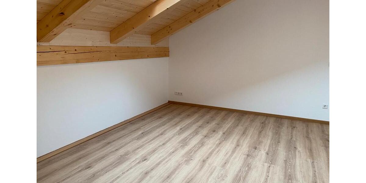 Etagenwohnung Aßling - 2 Zimmer, 84 m&sup2;, 1.150&euro; | Angebot:25943056