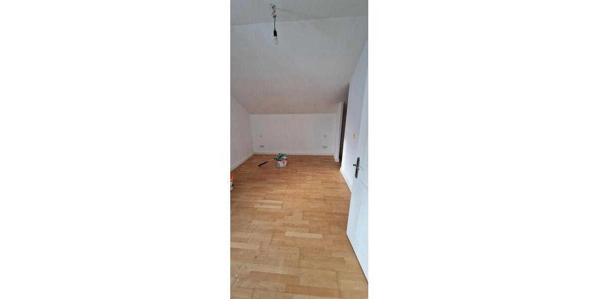 Dachgeschoßwohnung Rosenheim Aising - 2 Zimmer, 65 m&sup2;, 745&euro; | Angebot:25980099