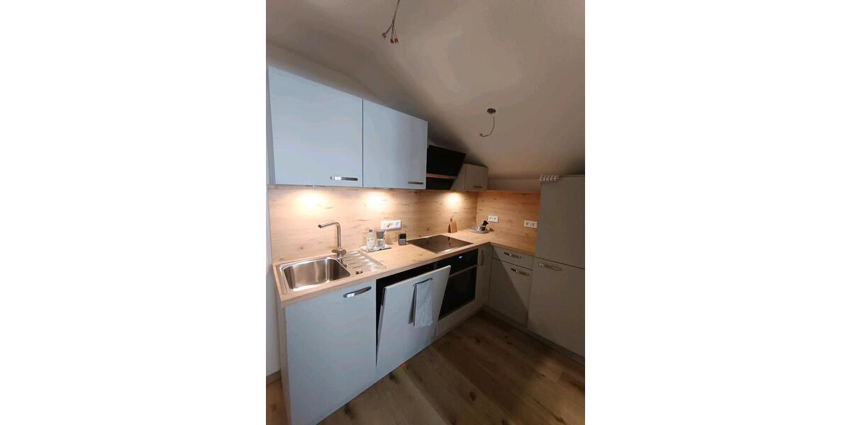 Dachgeschoßwohnung Staudach-Egerndach Egerndach - 2 Zimmer, 75 m&sup2;, 1.400&euro; | Angebot:24849796