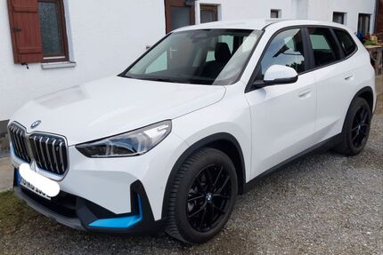 BMW iX1 18.000 km 35.500 &euro; Feldkirchen-Westerham 83620