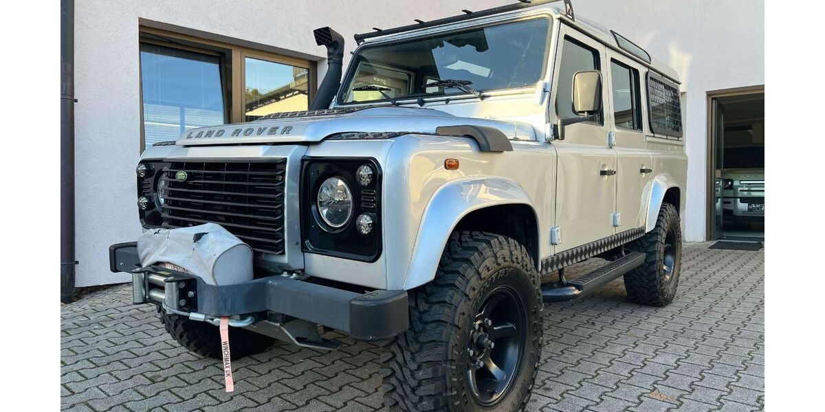 Land Rover Defender 110.733 km 42.800 &euro; Rosenheim 83024
