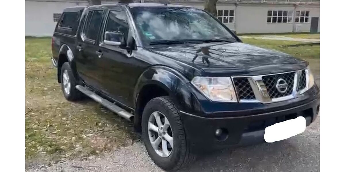 Nissan Navara 180.000 km 7.900 &euro; Rosenheim 83024