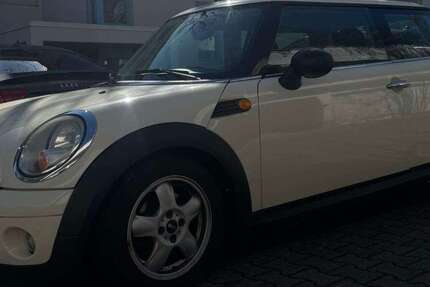 Mini One 163.000 km 4.200 &euro; Rosenheim 83026