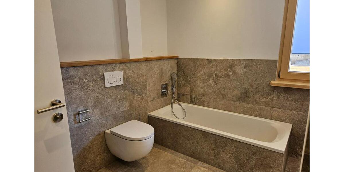 Erdgeschoßwohnung Staudach-Egerndach Egerndach - 3 Zimmer, 101 m&sup2;, 1.610&euro; | Angebot:25286803