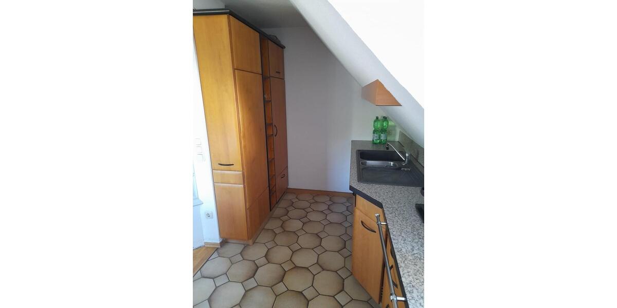 Dachgeschoßwohnung Grafing bei München - 2.5 Zimmer, 61 m&sup2;, 958&euro; | Angebot:26482712
