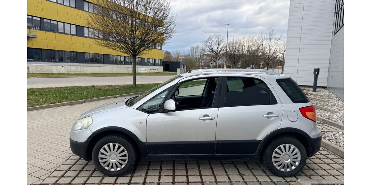 Fiat Sedici 172.472 km 2.999 &euro; Raubling 83064
