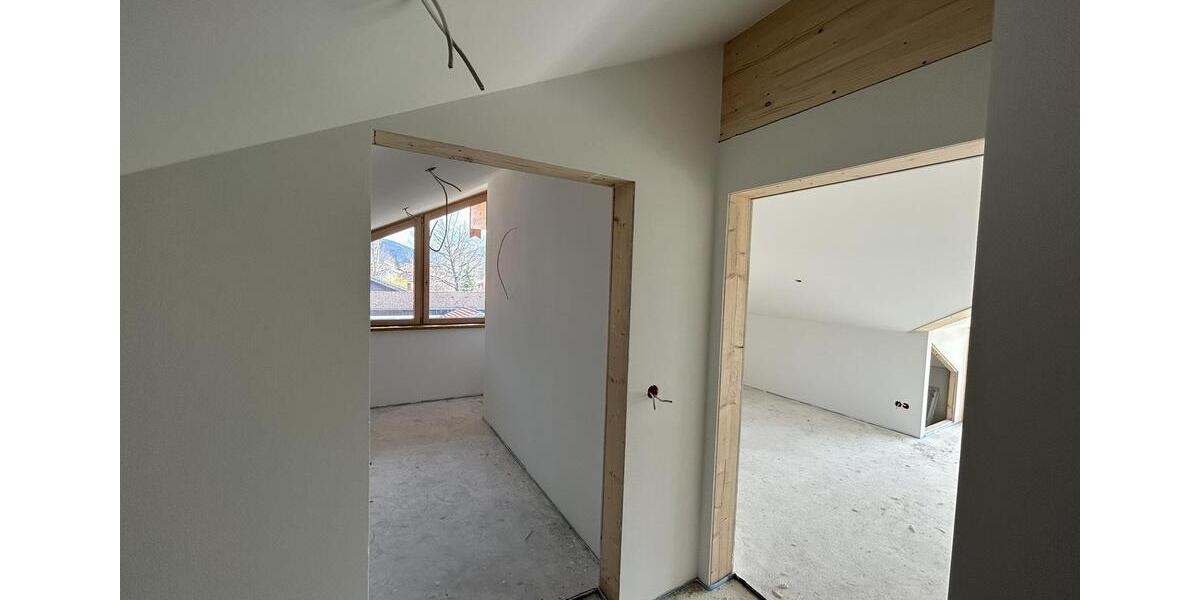 Maisonettenwohnung Hausham - 3 Zimmer, 94 m&sup2;, 1.550&euro; | Angebot:25641253