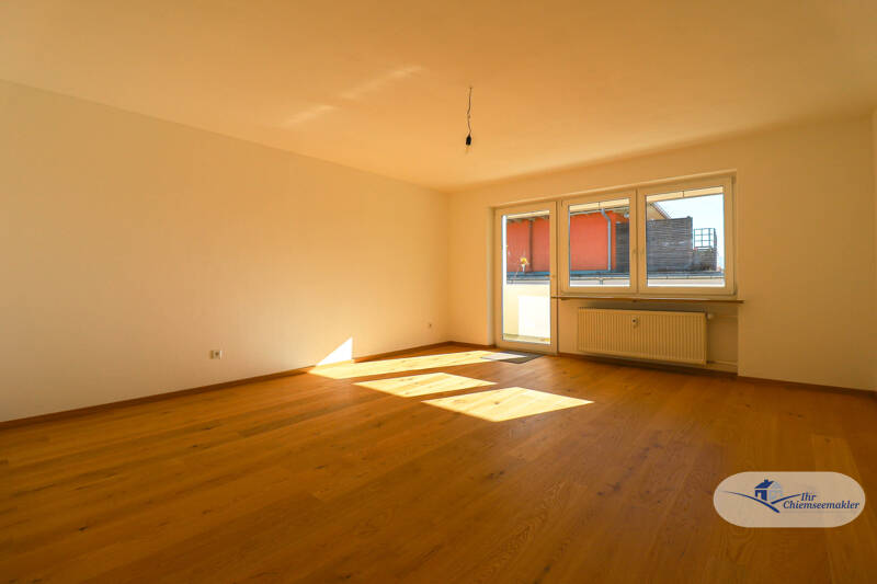 Etagenwohnung Rosenheim Innenstadt - 3 Zimmer, 87 m&sup2;, 1.560&euro; | Angebot:26805844
