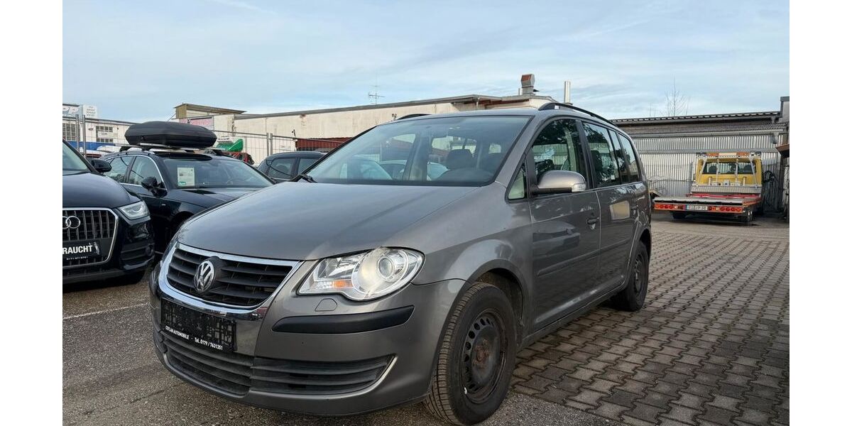 VW Touran 254.925 km 2.390 &euro; Rosenheim 83026
