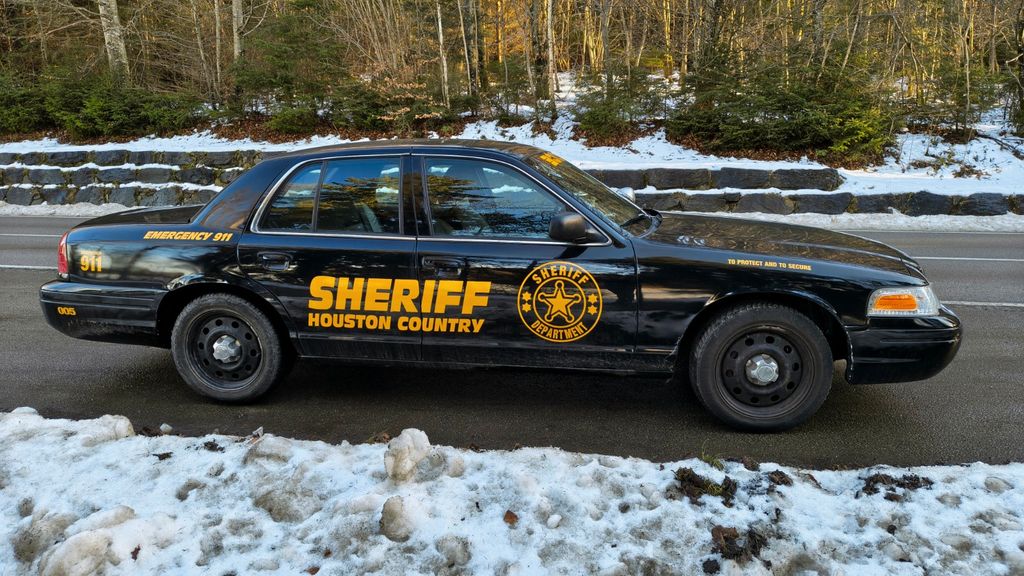 Ford Crown 310.000 km 13.900 &euro; Aying 85653