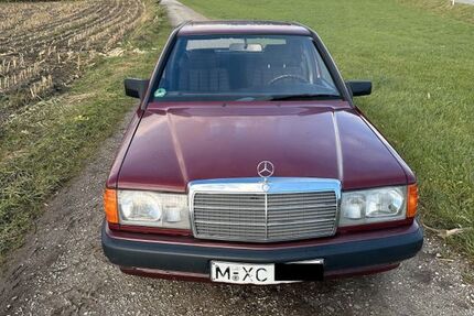 Mercedes-Benz 190 93.000 km 5.500 &euro; Aying/München 85653