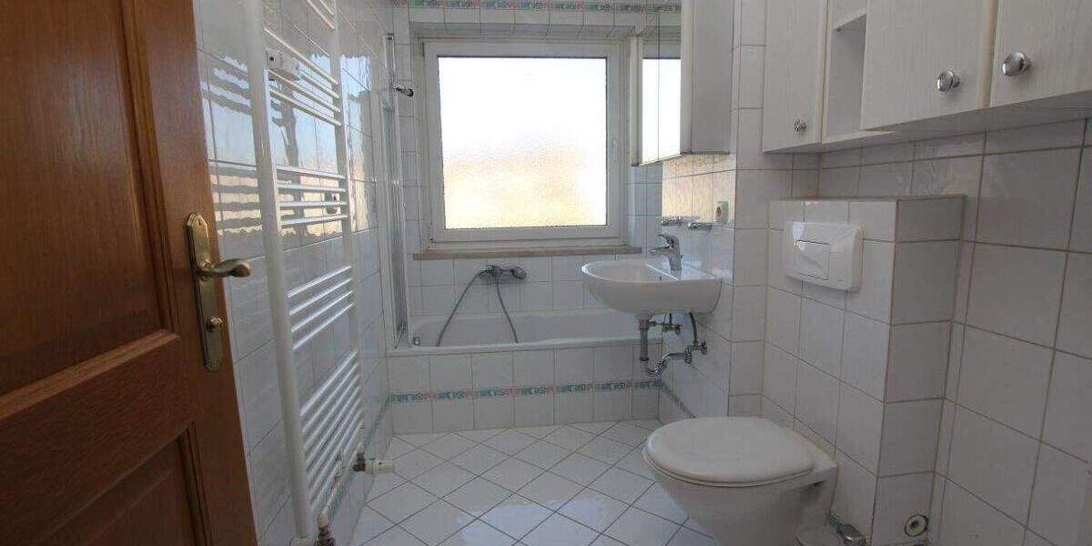 Etagenwohnung Rosenheim Innenstadt - 3 Zimmer, 79 m&sup2;, 379.000&euro; | Angebot:25815445