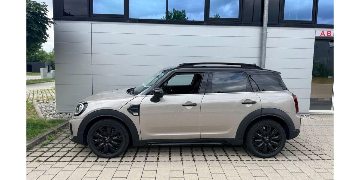 Mini Cooper 42.436 km 23.999 &euro; Raubling 83064