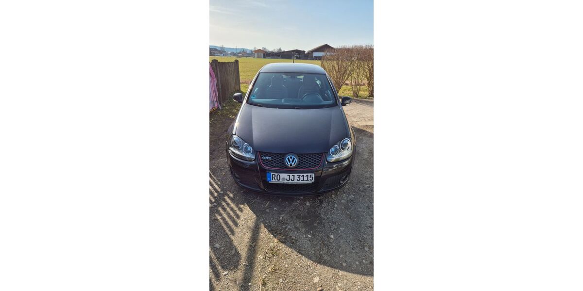 VW Golf 151.500 km 5.899 &euro; Bruckmühl 83052