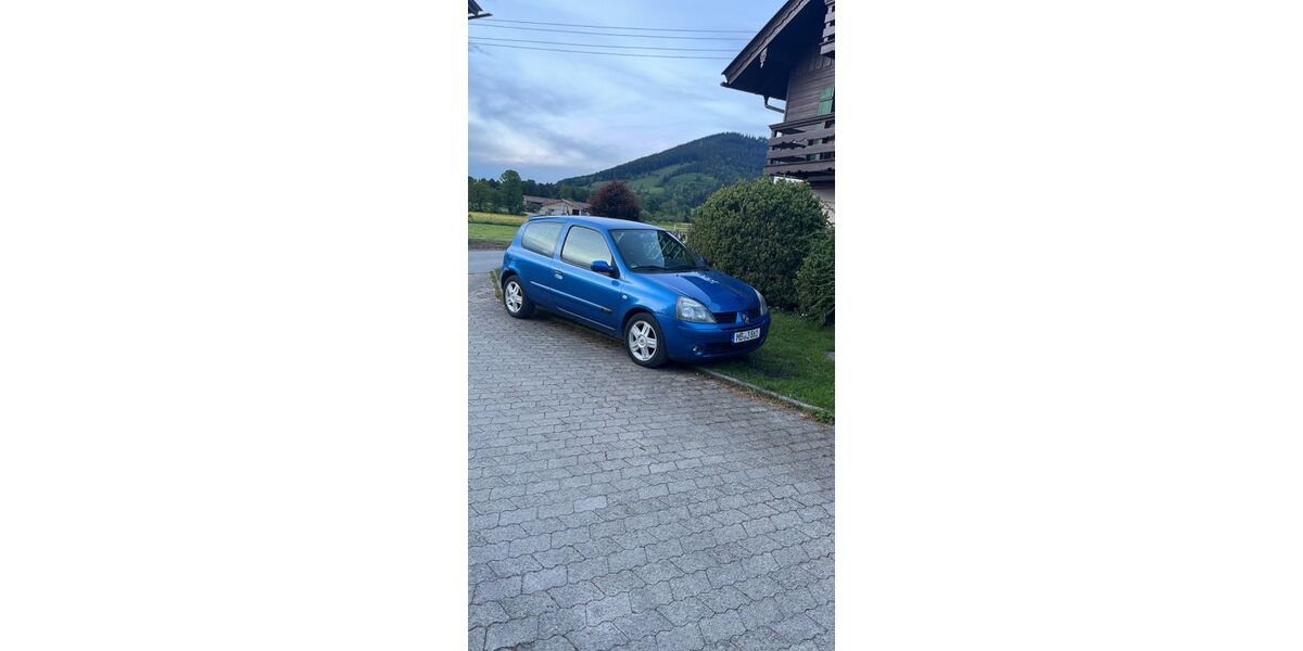 Renault Clio 122.000 km 1.250 &euro; Fischbachau 83730