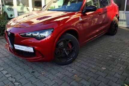 Alfa Romeo Stelvio 11.000 km 87.950 &euro; Rosenheim 83022