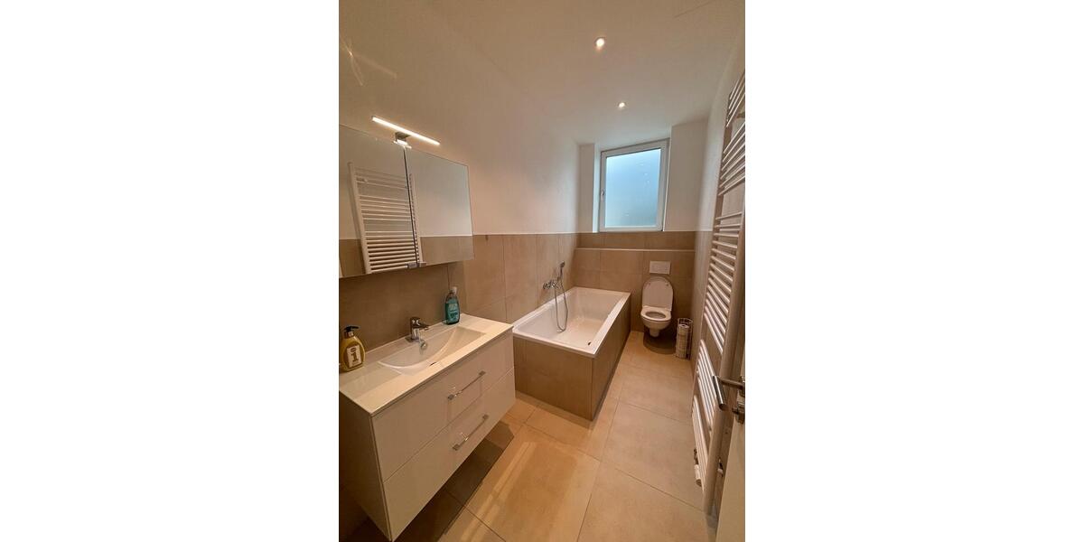 Etagenwohnung Bad Feilnbach - 5 Zimmer, 170 m&sup2;, 2.150&euro; | Angebot:26619215