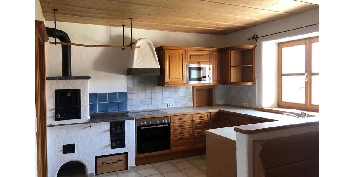 Dachgeschoßwohnung Staudach-Egerndach Egerndach - 3 Zimmer, 128 m&sup2;, 1.500&euro; | Angebot:25993786